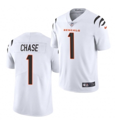 Men's Cincinnati Bengals #1 Ja'Marr Chase White Vapor Untouchable Limited Stitched Jersey